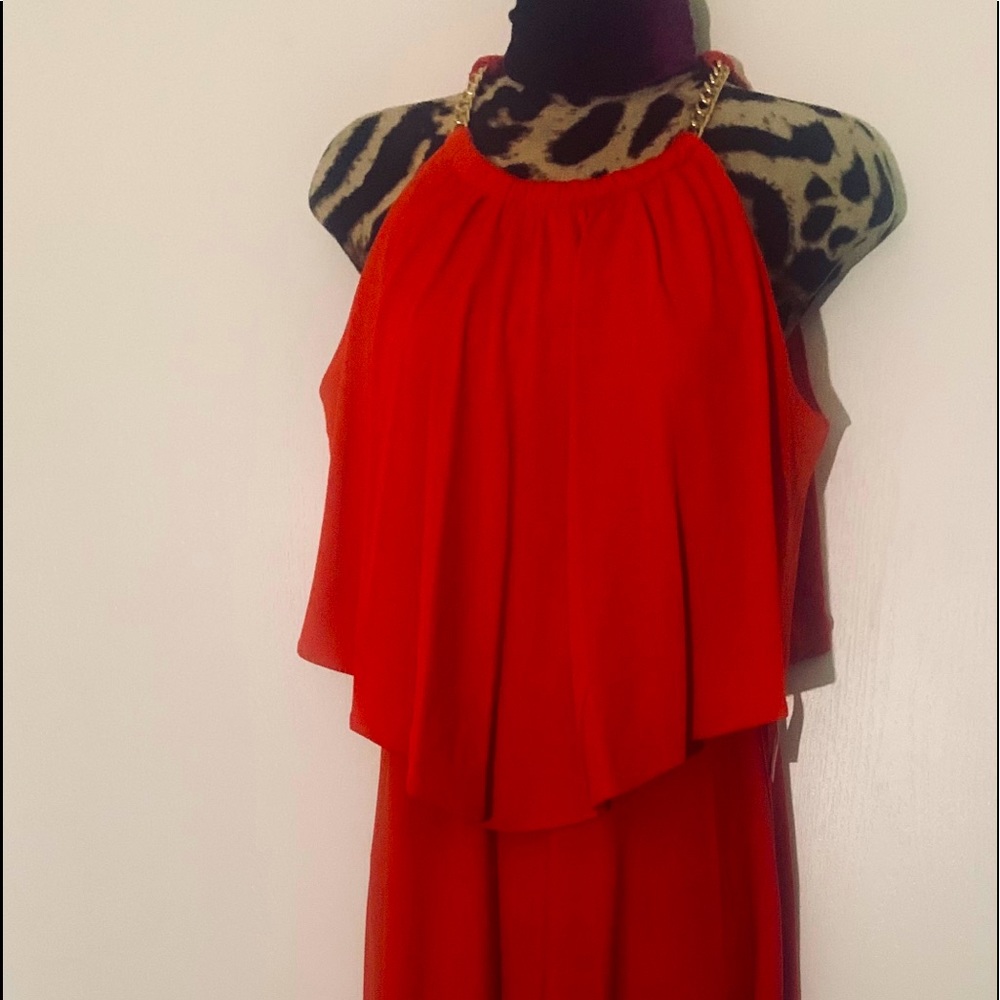 Vestido largo Disponible 2 MEDIANOS Y 2 CHICOS